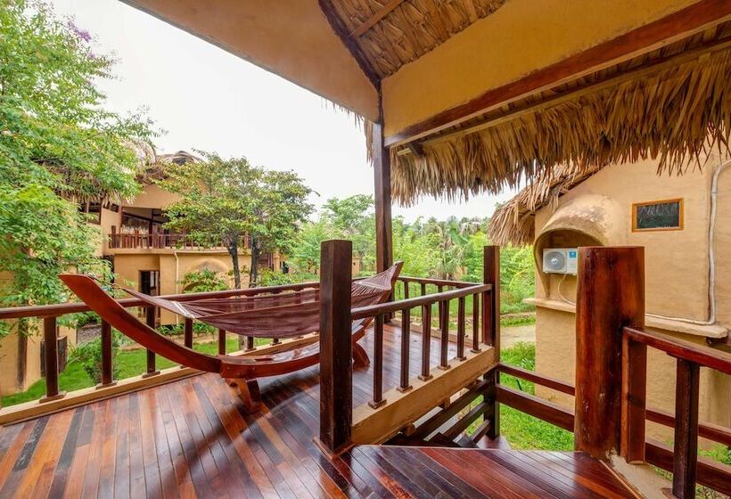 هتل Mai Chau Onsen Retreat