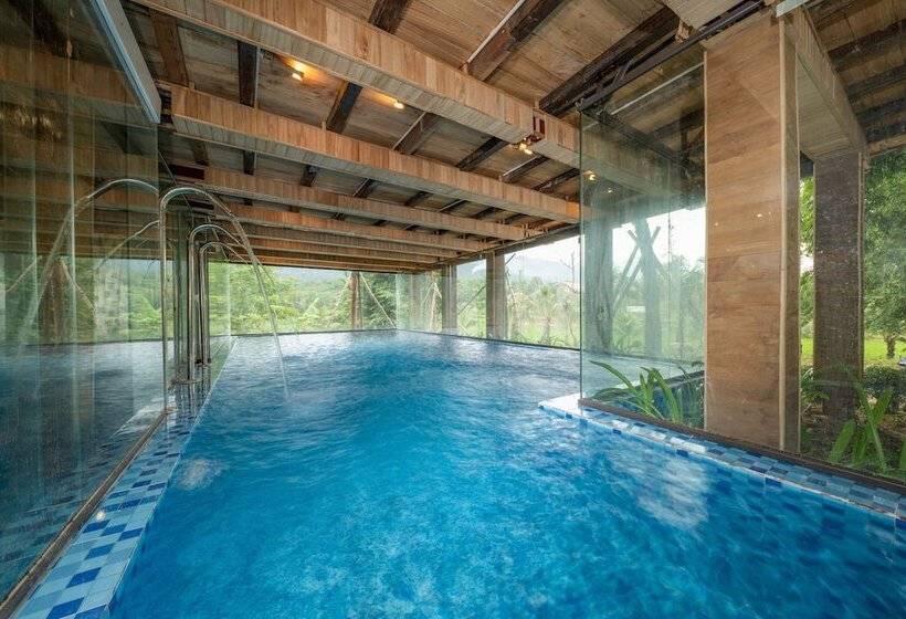 هتل Mai Chau Onsen Retreat