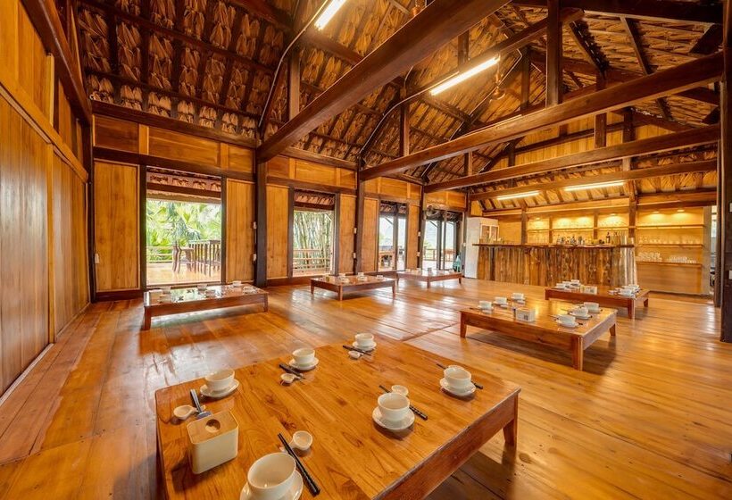 هتل Mai Chau Onsen Retreat