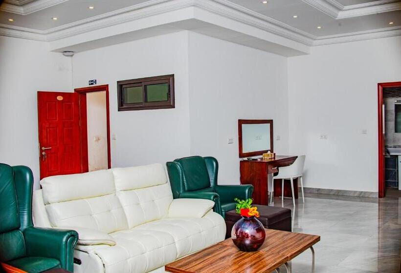 هتل Majula Boutique