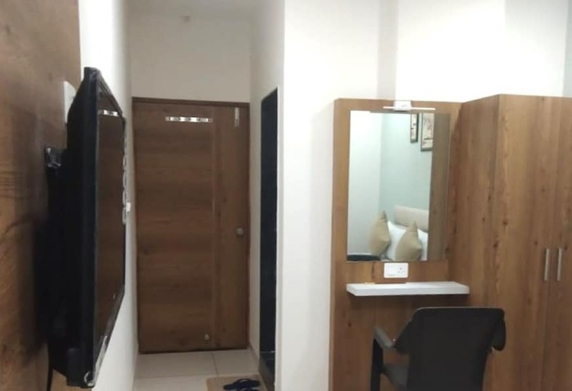 Отель Md Residency