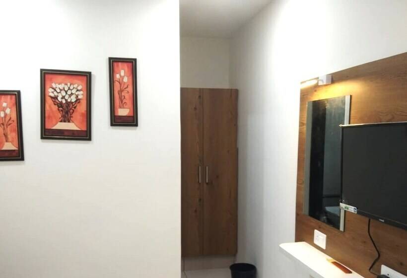 בית מלון כפרי Md Residency