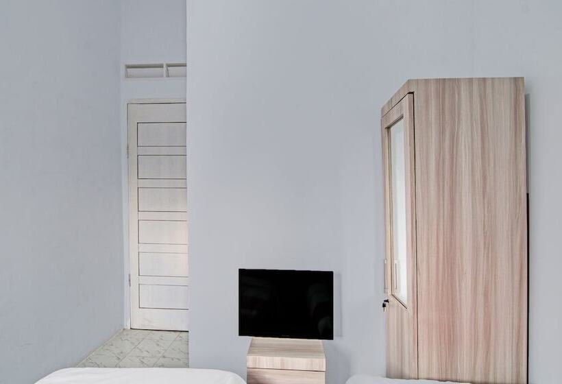 Отель Melati Residence Syariah By Oyo