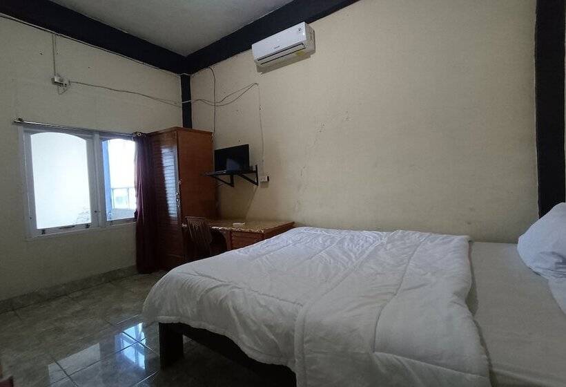 فندق Merah House By Oyo