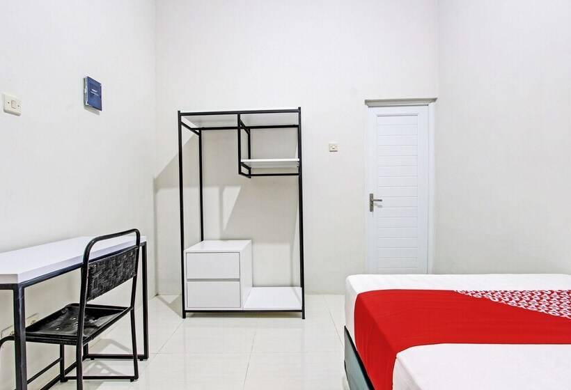 בית מלון כפרי Ndalem Pusponyidro By Reddoorz