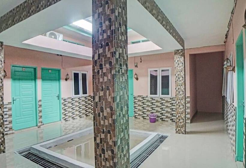 Отель Orien Guesthouse By Oyo