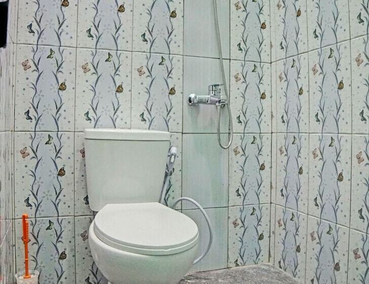 Отель Orien Guesthouse By Oyo