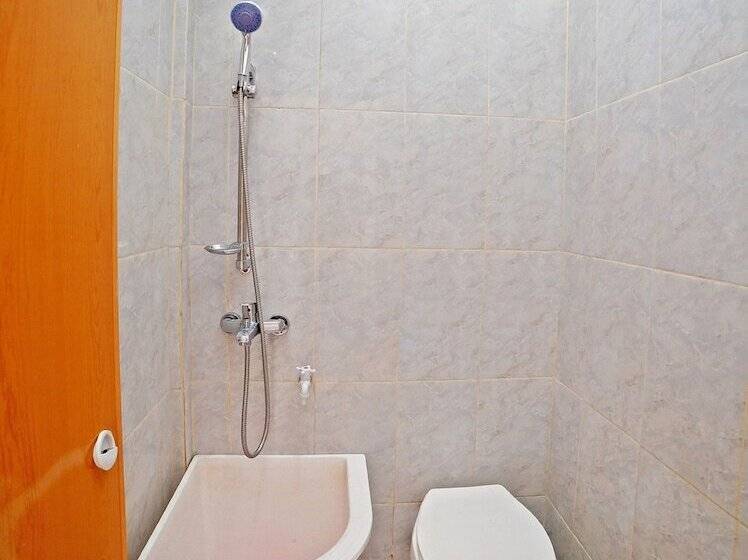 בית מלון כפרי Oyo 90618 Hanania House Syariah