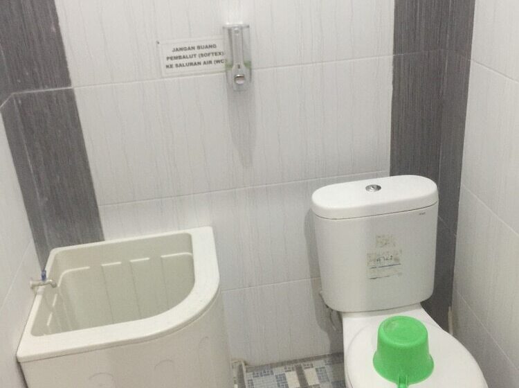 فندق Oyo 93055 Fathin