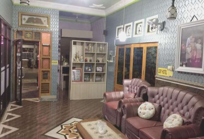 فندق Oyo 93055 Fathin