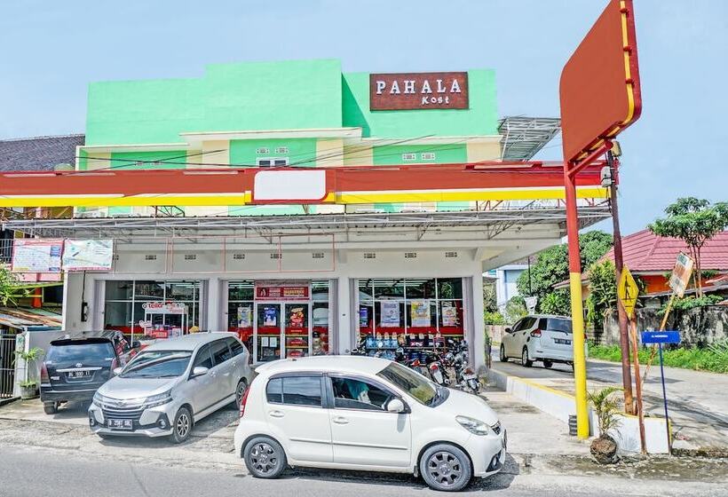 בית מלון כפרי Pahala Residence By Oyo