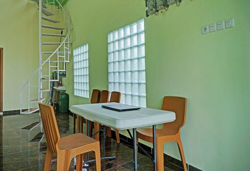 בית מלון כפרי Pahala Residence By Oyo