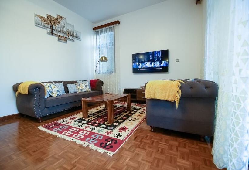 فندق Pangolin Nest Boutique