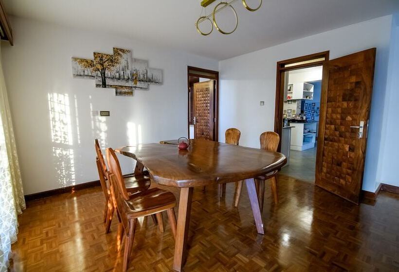 فندق Pangolin Nest Boutique