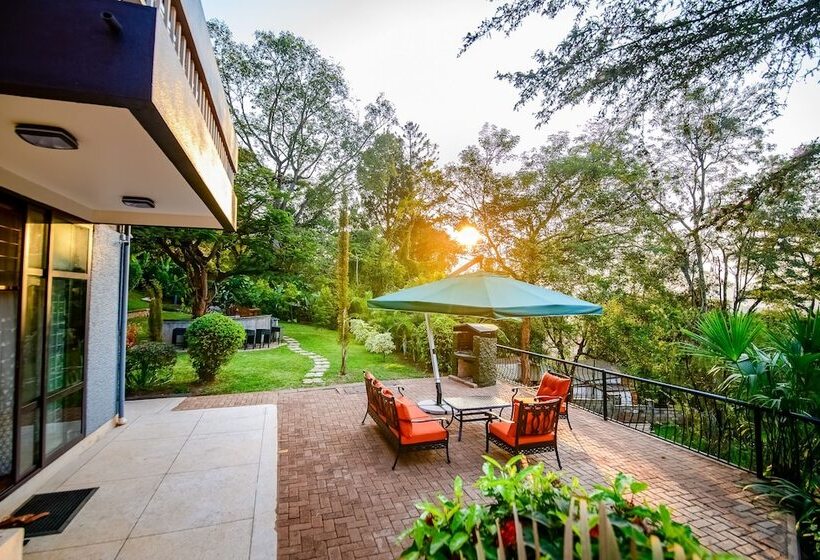 فندق Pangolin Nest Boutique