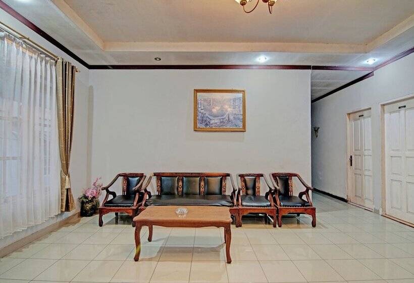 ホテル Penginapan Rokan Permai Syariah By Oyo