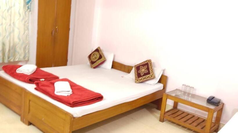 בית מלון כפרי Pine Shillong Guest House