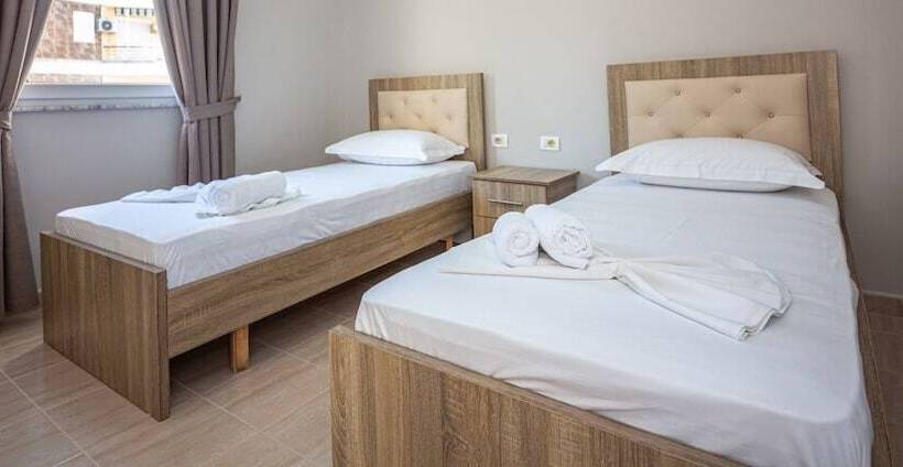 בית מלון כפרי Ponari S