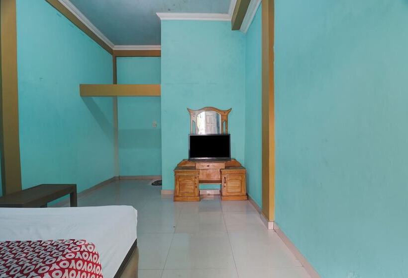 בית מלון כפרי Rania Kost Simpang Rimbo By Oyo