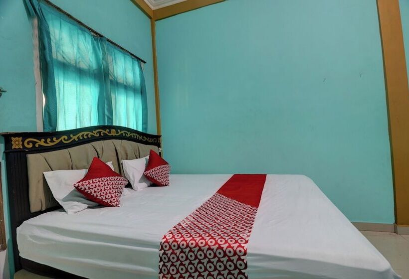 בית מלון כפרי Rania Kost Simpang Rimbo By Oyo