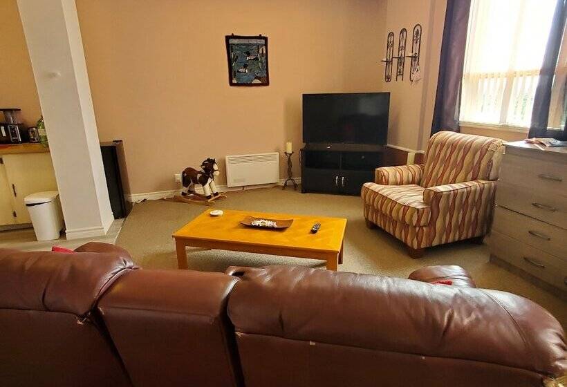 فندق Norse Skol Accommodations