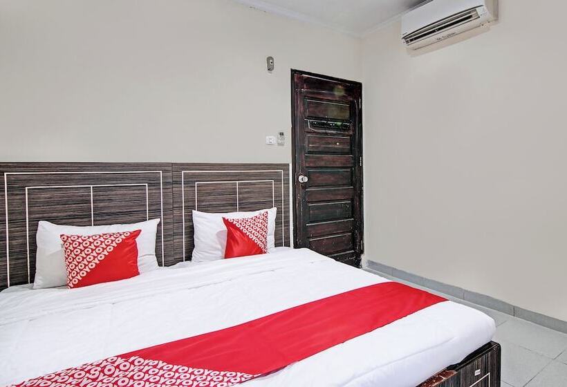 فندق Rosela House Syariah By Oyo