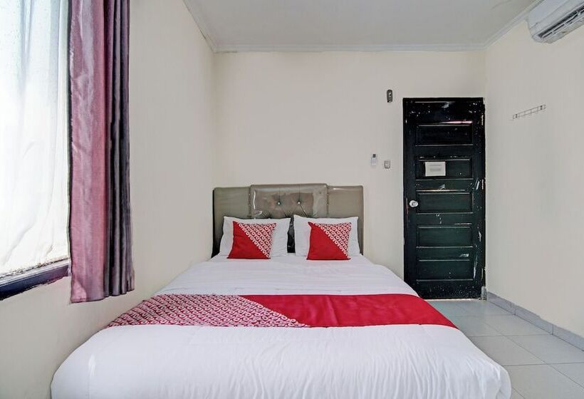 فندق Rosela House Syariah By Oyo