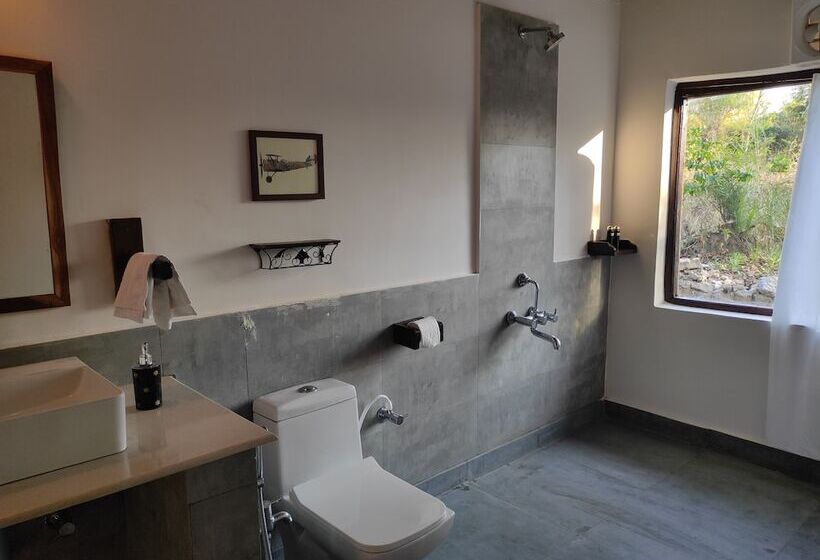 בית מלון כפרי Saccharum Safari Lodge