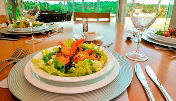 Отель Salinas Park Resort