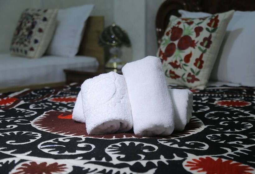 בית מלון כפרי Samarkand City Center