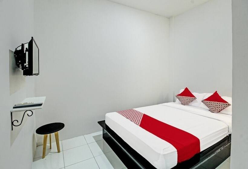 ホテル Sirih Gading Family Guest House By Oyo