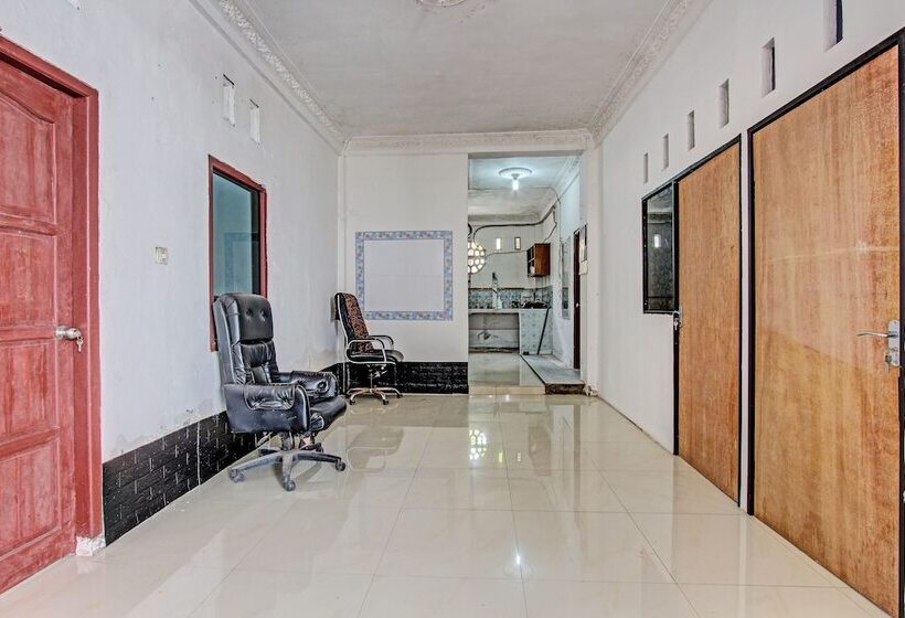 酒店 Spot On 92156 Adinda Kost