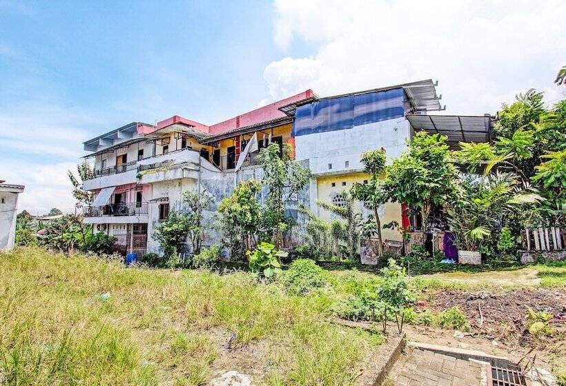 酒店 Spot On 92156 Adinda Kost