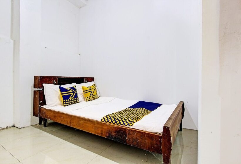 酒店 Spot On 92156 Adinda Kost