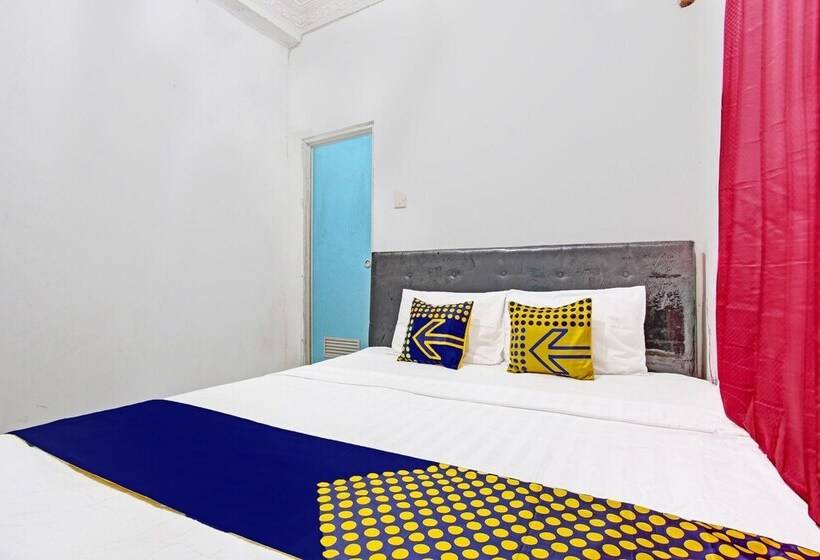 酒店 Spot On 92156 Adinda Kost