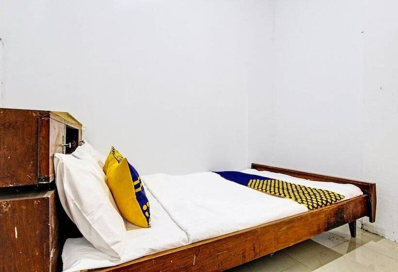 酒店 Spot On 92156 Adinda Kost