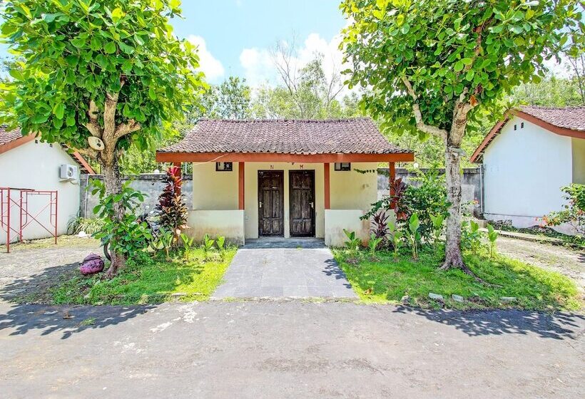 Отель Spot On 92257 Orchid Guest House