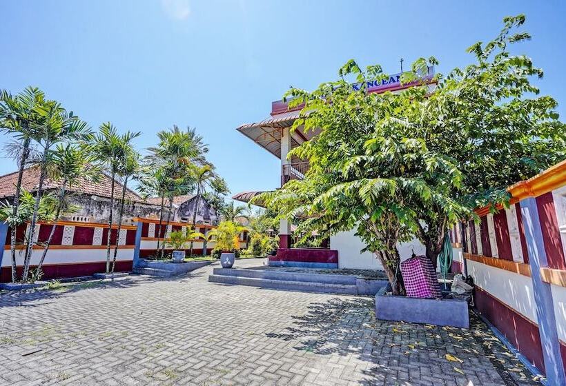 فندق Spot On 92527 Penginapan Kangean Syariahneartaman Merdeka Kalianget