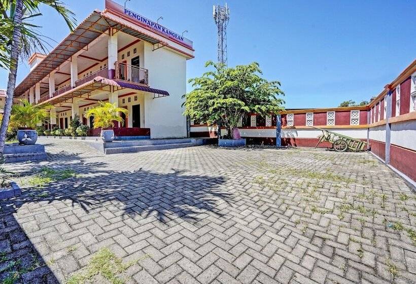 فندق Spot On 92527 Penginapan Kangean Syariahneartaman Merdeka Kalianget