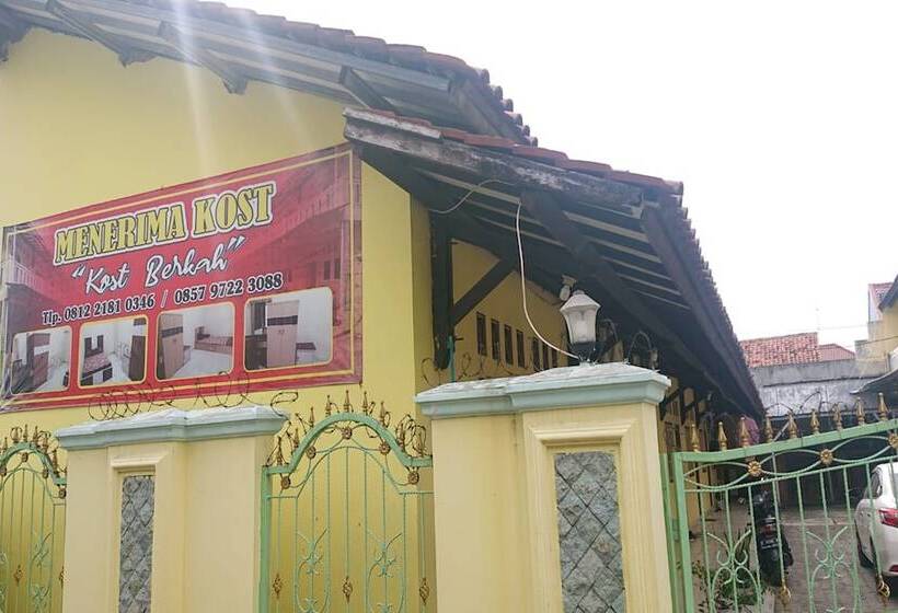 فندق Spot On 93005 Berkah Kedawung Syariah Near Fakultas Farmasi Universitas Muhammadiyah Ahmad Dahlan Ci