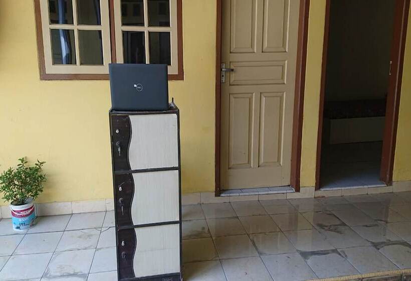 فندق Spot On 93005 Berkah Kedawung Syariah Near Fakultas Farmasi Universitas Muhammadiyah Ahmad Dahlan Ci