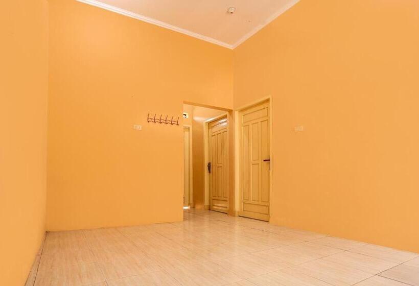 فندق Spot On 92523 Homestay Pasir Padi Permai Syariah