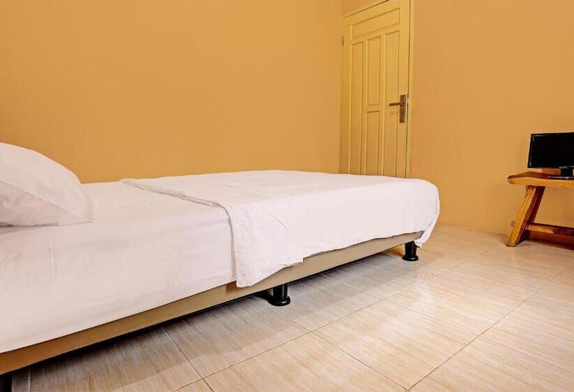 فندق Spot On 92523 Homestay Pasir Padi Permai Syariah