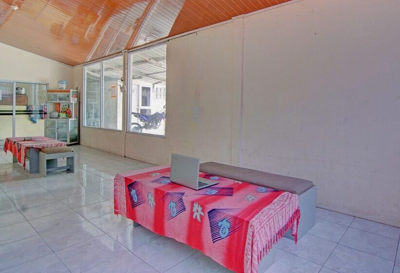 Отель Swakarya Guest House By Oyo