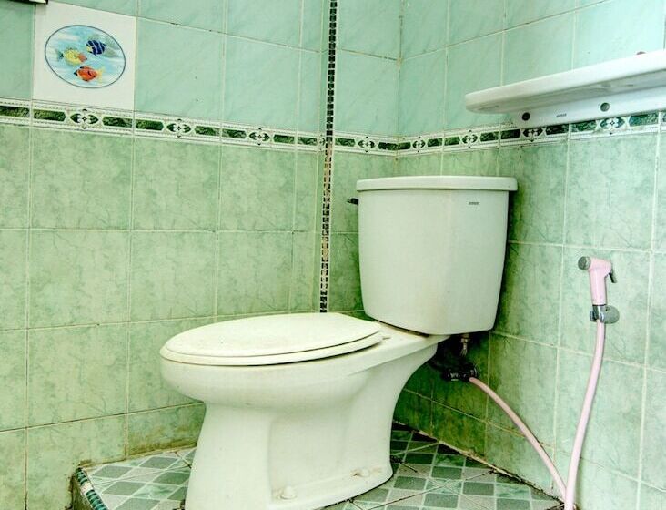 هتل Swakarya Guest House By Oyo