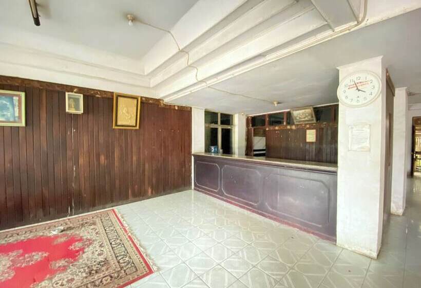 בית מלון כפרי Tepian Batang Hari By Oyo