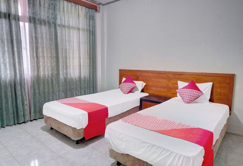 בית מלון כפרי Tepian Batang Hari By Oyo