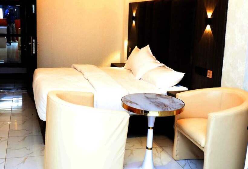 בית מלון כפרי Texas Royal Lodge