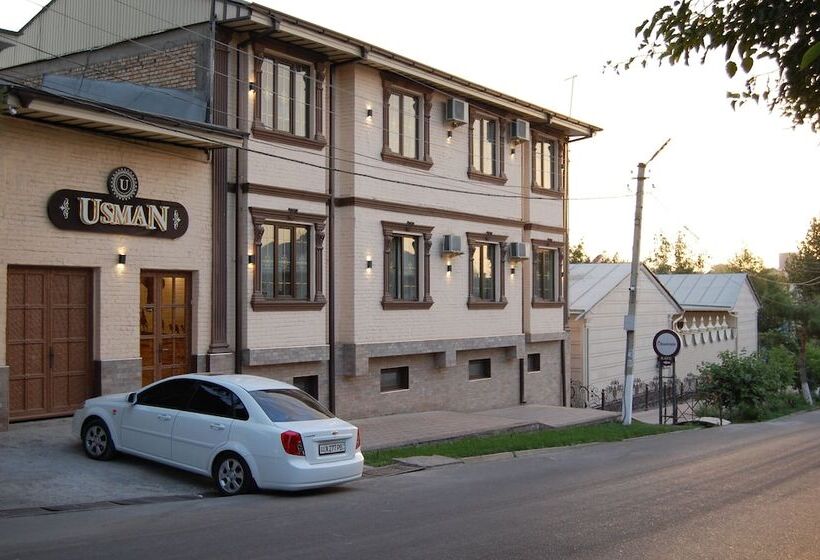 בית מלון כפרי Usman