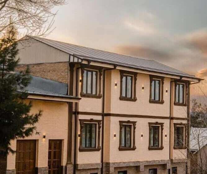 בית מלון כפרי Usman